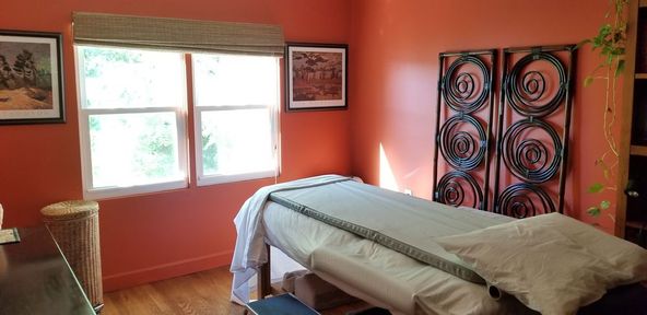 Traditional Health Clinic & Salt Spa: 6210 Highland Place Way, Knoxville, TN 37919